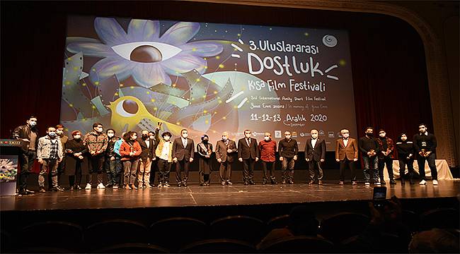  3. Uluslararası Dostluk Kısa Film Festivali'nde ödüller sahiplerini buldu 