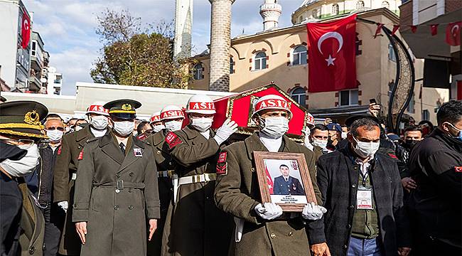 İzmir şehidini uğurladı 