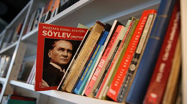 Karşıyaka'da 'Cihat Kora Kütüphanesi' Kapılarını Açtı 