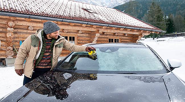 Arabanın camındaki buz nasıl temizlenir?