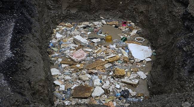 Derelerin ve kanalların çöplük gibi kullanılması felaketlere yol açıyor