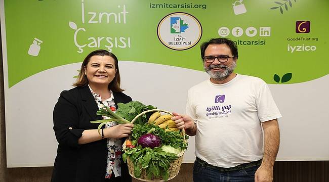 İzmit Çarşısı, yoğun bir ilgiyle açıldı