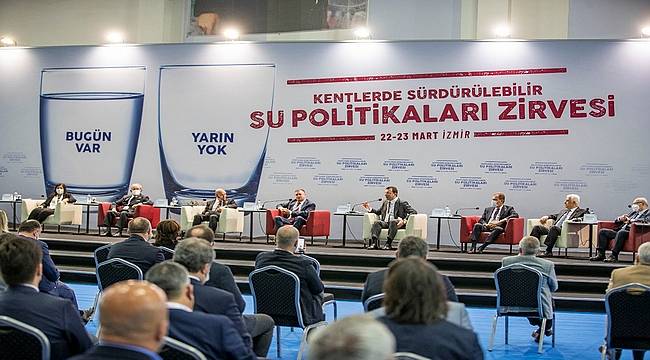 CHP'li 11 büyükşehir belediye başkanı İzmir'de su manifestosu açıkladı: "Başka bir su yönetimi mümkün!"