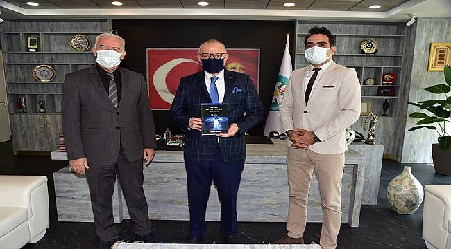 Manisa Büyükşehir'in Uzmanından İhale Kanunu Kitabı