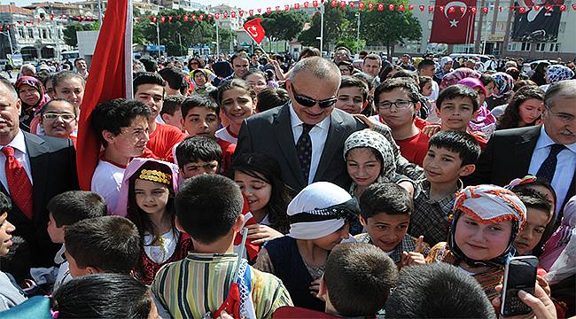 Başkan Ergün, Ulusal Egemenlik ve Çocuk Bayramı'nı kutladı