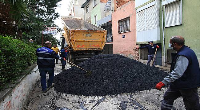 Bayraklı'da 1 yılda 92 bin ton asfalt döküldü 