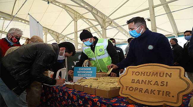 Bursa'da Eskişehir'in tohumlarına büyük ilgi 