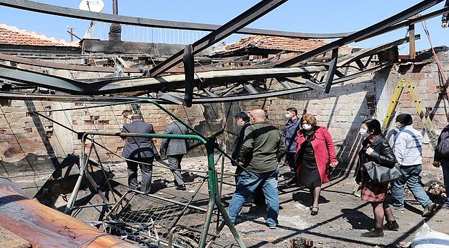 Büyükşehir, Evleri Yangında Zarar Gören Vatandaşları Yalnız Bırakmadı 