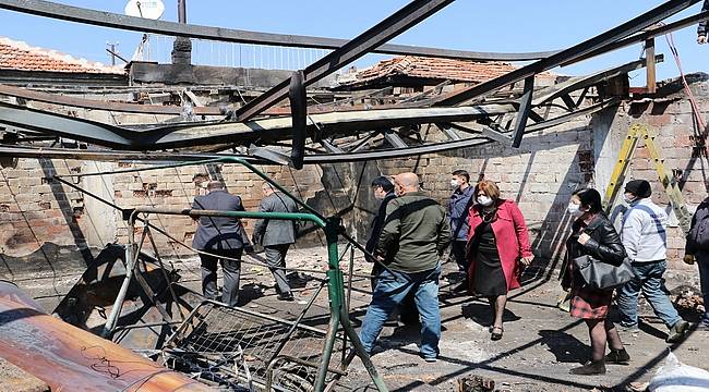 Büyükşehir, Evleri Yangında Zarar Gören Vatandaşları Yalnız Bırakmadı