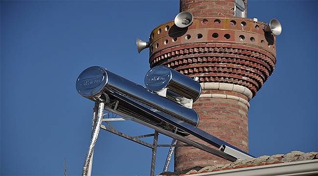 Gölbaşı'nın camileri ve kültür merkezleri güneş enerjisi ile ısınıyor 