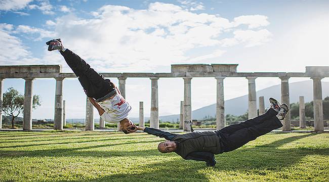 Red Bull dansın en iyilerini Dünya Dans Günü'nde bir araya getiriyor 