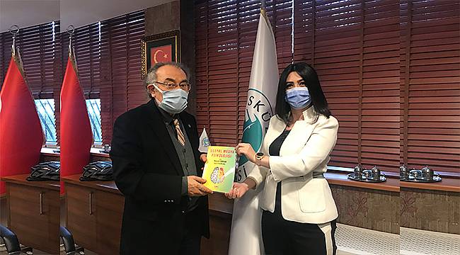 "Sosyal Medya Psikolojisi" kitabı okuyucusuyla buluştu