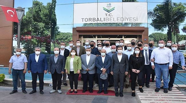 Başkan Soyer'den Torbalı'ya "hayırlı olsun" ziyareti 