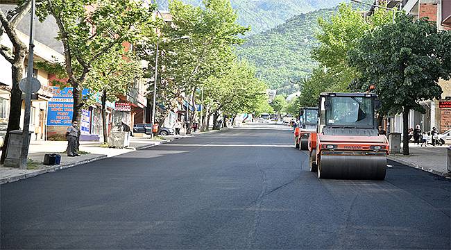 Profesör Tezok Caddesi artık pırıl pırıl