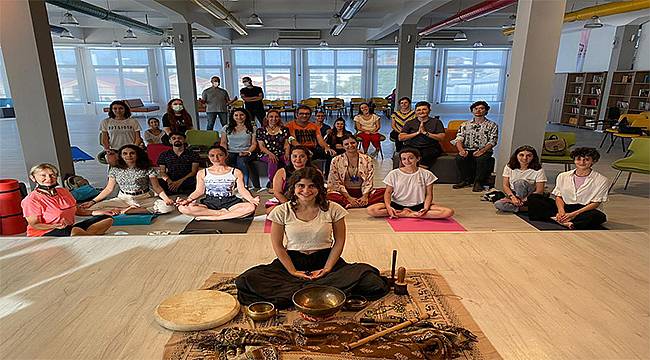 Dünya Yoga Günü etkinliğine büyük ilgi 