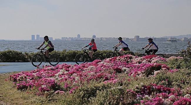 İzmir, bisikletli ulaşımda Türkiye'ye örnek oldu 