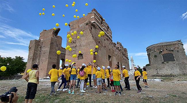 Tarihin çocuklarından UNESCO'ya uçurtmalarla selam 