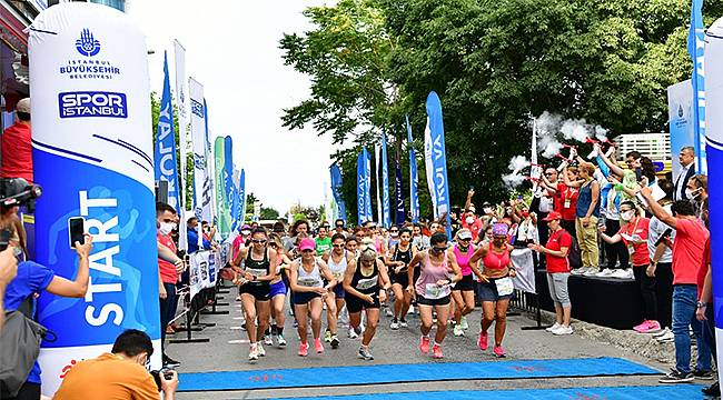 İstanbul'u Koşuyorum 2021 Kadınlar Günü Etabı' na Sigortayeri desteği