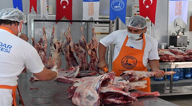 İstanbul Üsküdar'da 5 binden fazla aileye 30 ton kurban eti dağıtıldı