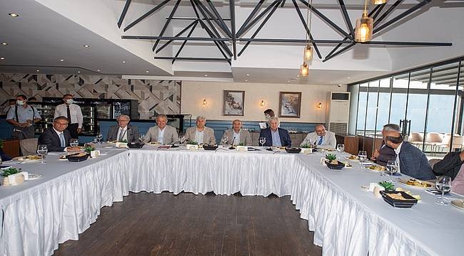 Tunç Soyer, EGEV'in Başkanlar Kurulu toplantısına katıldı