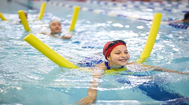 Yaz döneminde çocukları su sporları ile tanıştırın