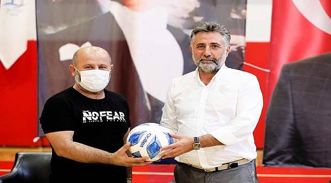 Başkan Serdar Sandal'dan amatör spor kulüplerine can suyu