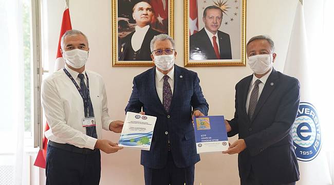 EÜTF ve EÜTF Hastanesinin Covid-19 Pandemi Raporu kitaplaştırıldı 