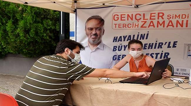 Gençler doğru tercih için Büyükşehir'i seçti