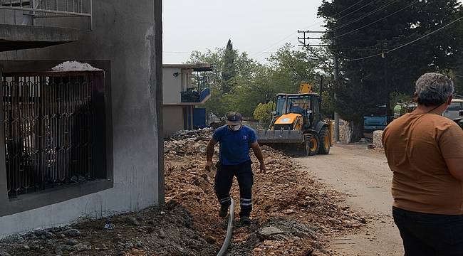 Manavgat'ta yangından etkilenen su hatları yenileniyor