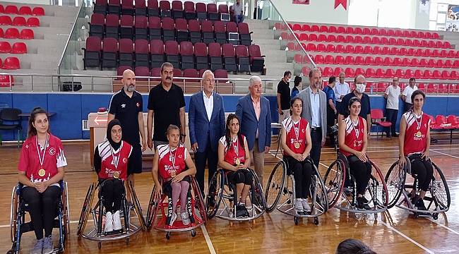 Tekerlekli Sandalye Basketbol Kadınlar Türkiye Şampiyonası Hatay'da yapıldı 