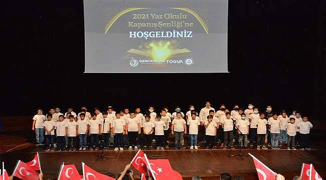 TÜGVA 2021 Yılı Yaz Okulu Kapanış Şenliği Uşak Üniversitesinde yapıldı 