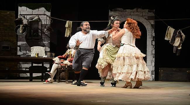 Uluslararası Bursa Festivali'nde tiyatro keyfi: Shakespeare'in Tarla Kuşuydu Juliet