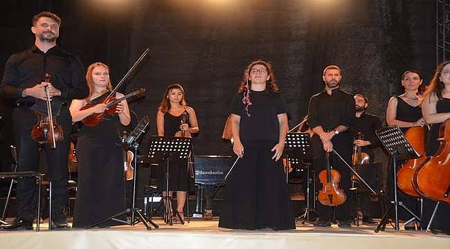 Uluslararası Gümüşlük Klasik Müzik Festivali'nde El Ele Müzik Senfoni Orkestrası rüzgarı