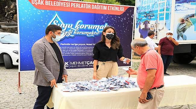 Uşak Belediyesi su tasarrufu için perlatör dağıtıyor