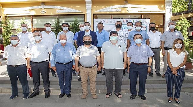 Uşak'ta "6. Tarım ve Hayvancılık ve Teknolojileri Fuarı" için güç birliği