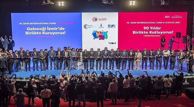 İzmir Enternasyonal Fuarı kapılarını açtı 