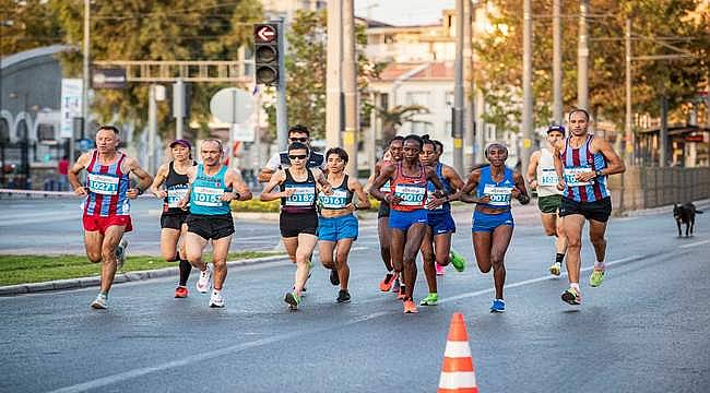 İzmir Yarı Maratonu başlıyor: Atletizm otoriteleri rekor beklentisi içinde