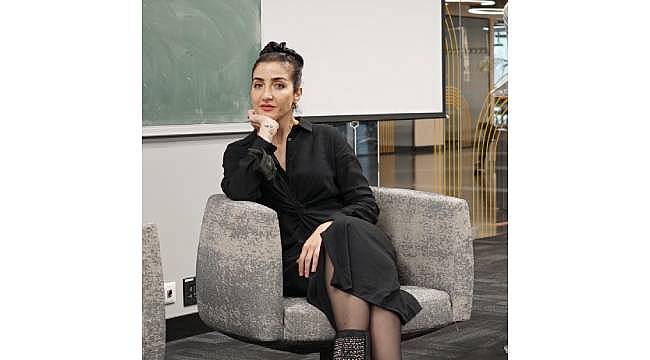 Anne babalar sorularının yanıtlarını Veli Akademisi'nde buluyor