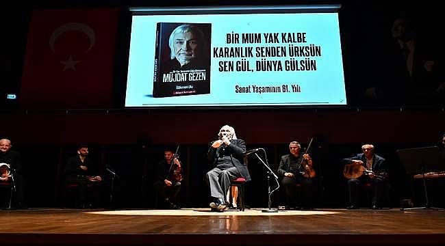 Müjdat Gezen belgeselinin ilk gösterimi İzmir'de yapıldı 
