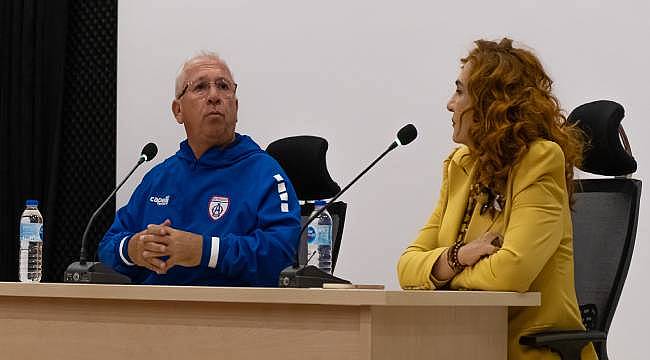 Özkan: Ülkemizde sporcu gençlerimize yeterli imkân ve tahammül gösterilmiyor!