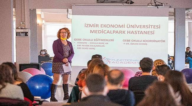 Anne baba adayları Ebeveyn Akademisi'nde buluşuyor