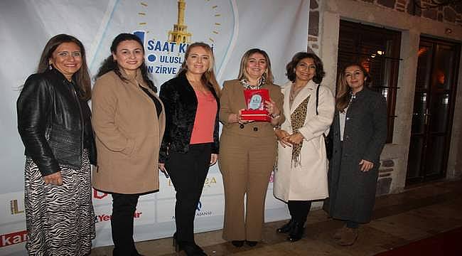 Betül Sezgin'e yılın en iyi iş kadını ödülü