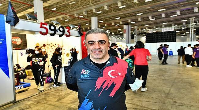 Eğitimci Metin Karpat: Geleceğin NASA'sı şu an burada inşa ediliyor olabilir!