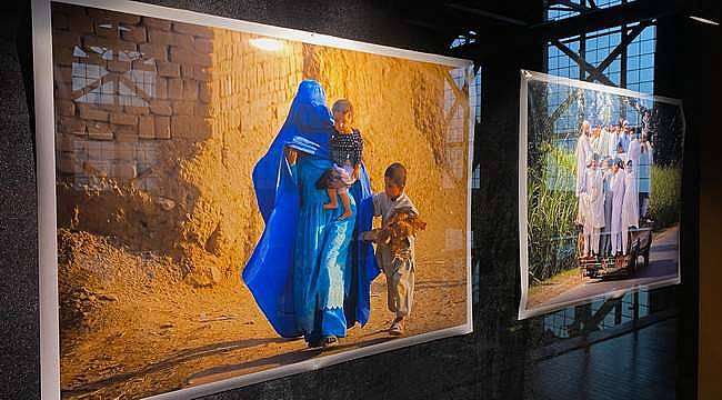 Göçü tüm renkleriyle anlatan "Öteki Hikâyeler" sergisi santralistanbul'da açıldı 