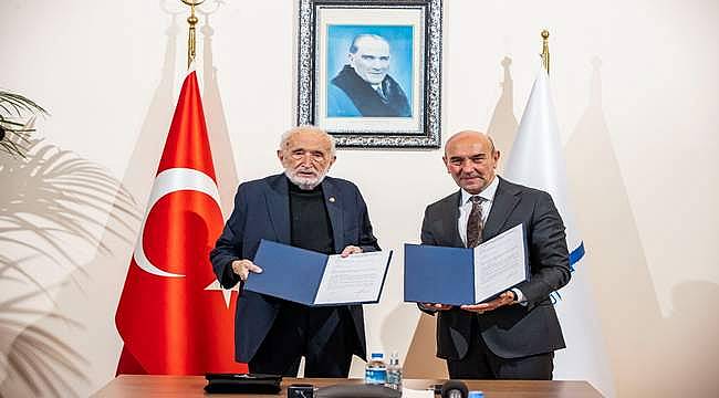 Hanri Benazus'dan anlamlı bağış: 20 bin parçalık Atatürk fotoğrafları koleksiyonu İzmirlilere emanet