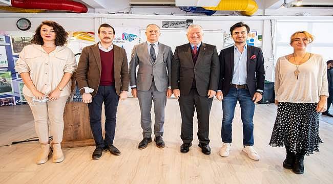 Mustafa Özuslu: "İzmir'in refahını artırmak ve adilce paylaşmak istiyoruz" 