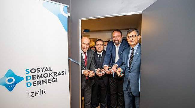 Sosyal Demokrasi Derneği İzmir Şubesi açıldı 