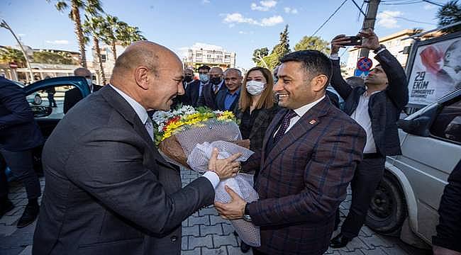 Tunç Soyer Menemen'den seslendi: "Bizim yarını kurma vaktimiz geldi"
