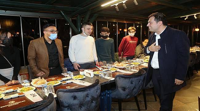 Işıklar Farkındalık İçin Söndü