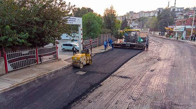 İzmir Büyükşehir Belediyesi bir yılda 1,1 milyar liralık yol çalışması yaptı 